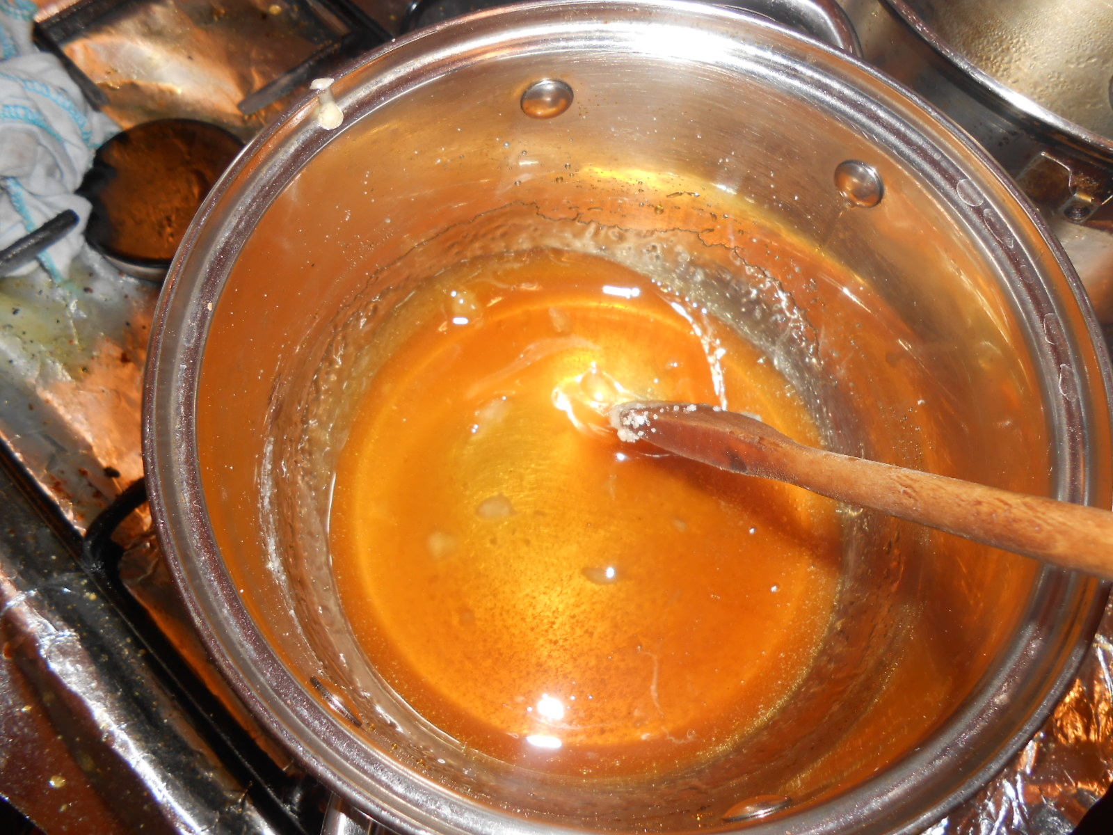 Foi de napolitane umplute cu crema caramel