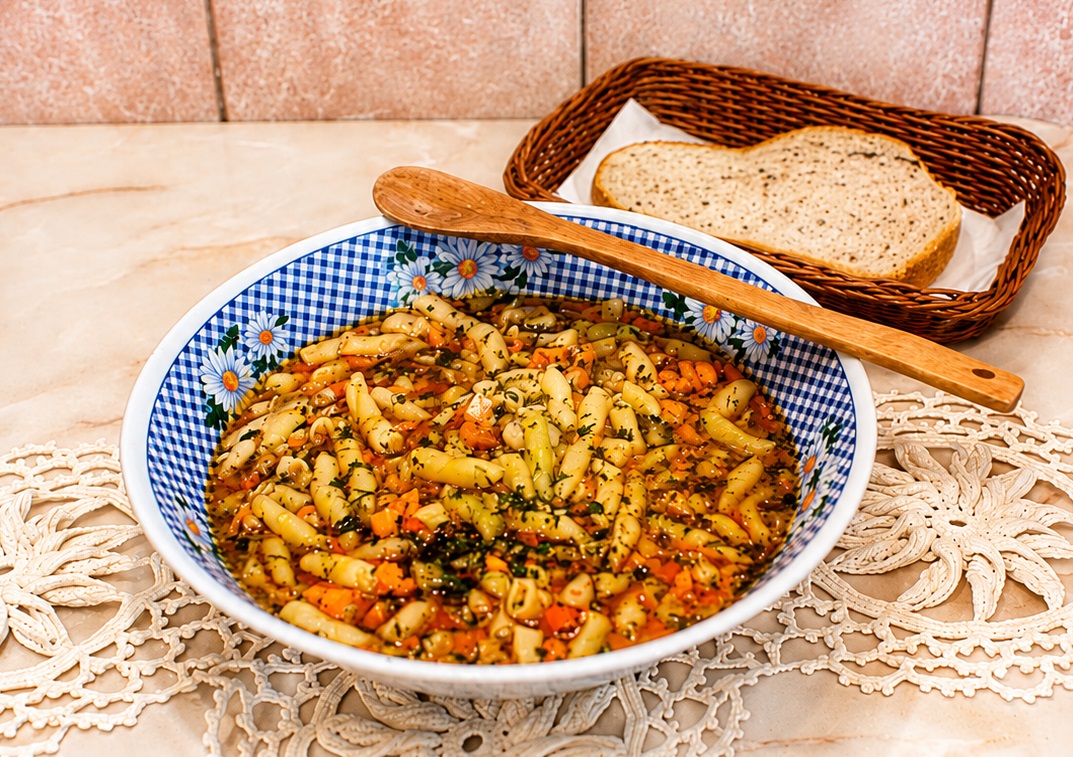 Fasole verde cu multe legume
