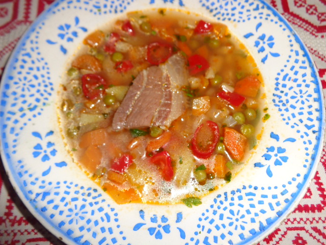 Ciorba cu legume si prosciutto