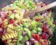 Salată de fusilli cu cremwursti-11