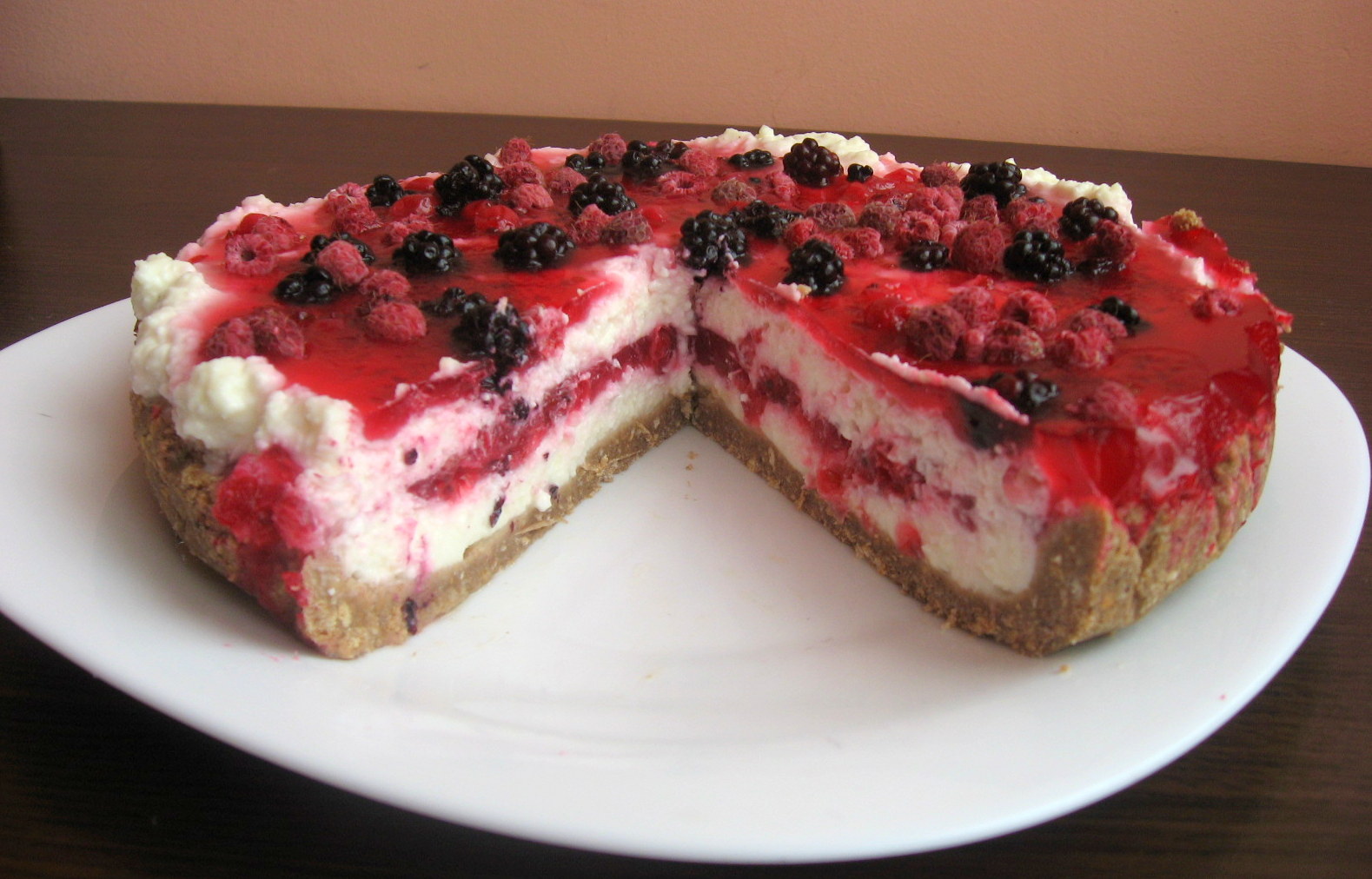 Cheesecake cu jeleu de fructe