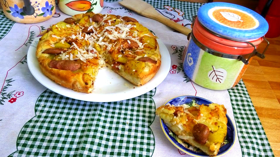 Focaccia cu cartofi si parmezan