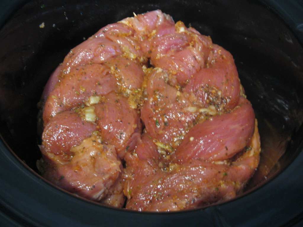 Muschiulet de porc impletit, preparat la slow cooker Crock-Pot