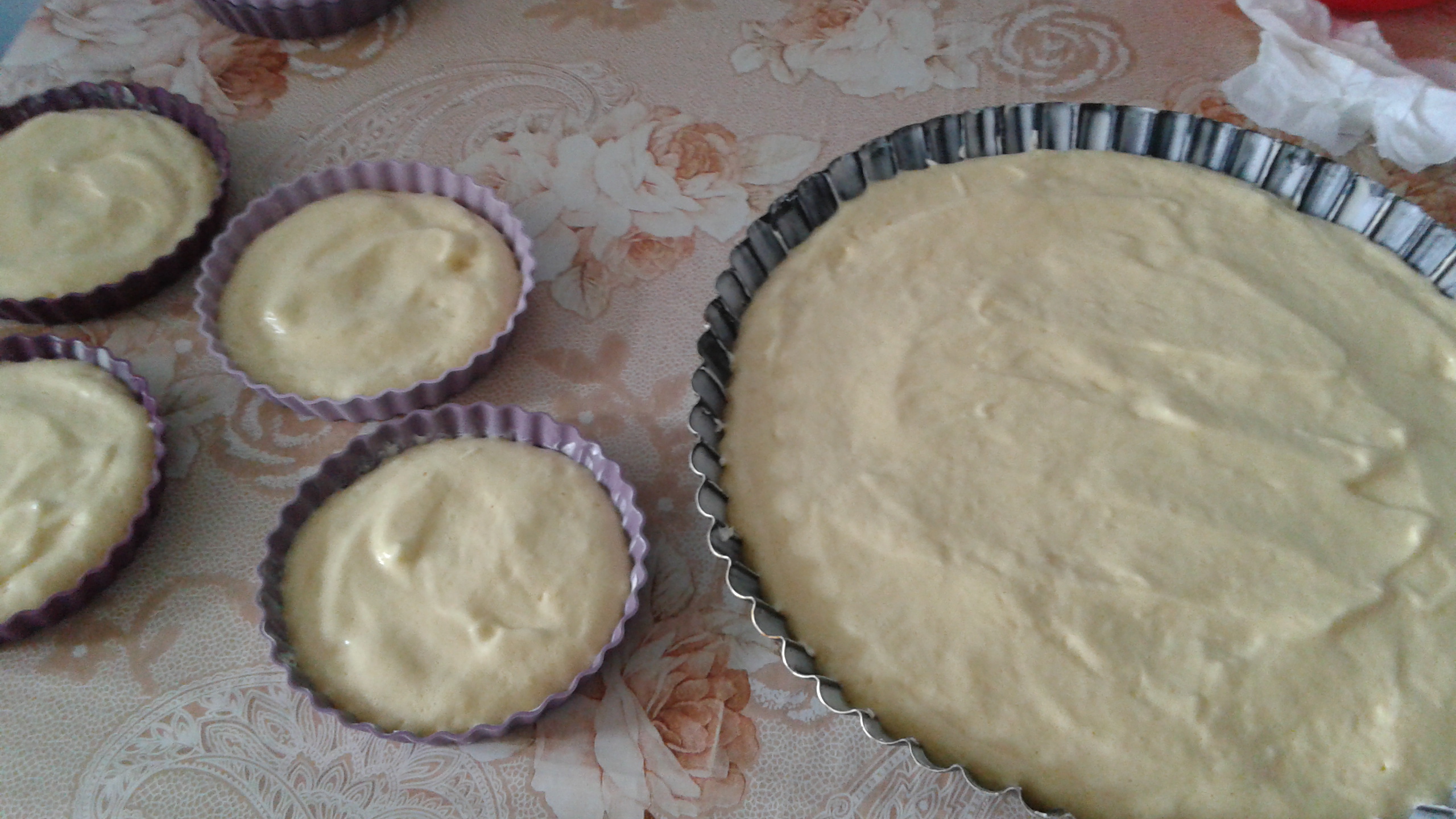 Tarta cu crema de vanilie, mascarpone si cirese