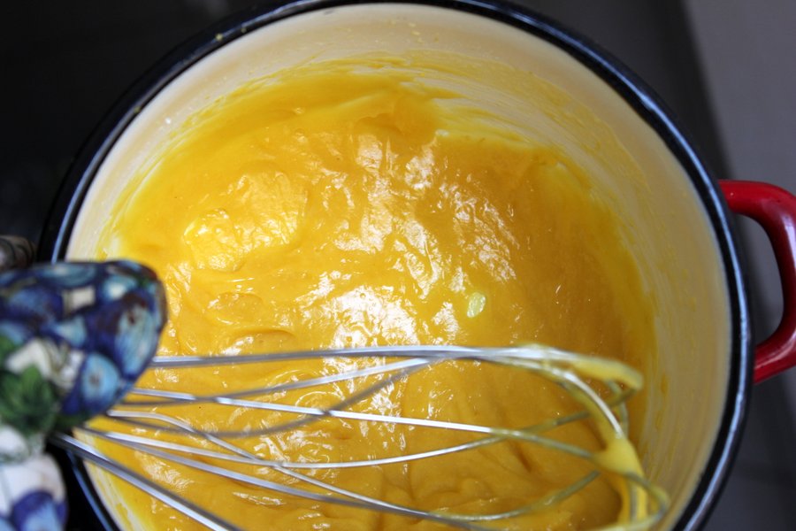 Inghetata cu lemon curd si afine