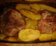 Carne de porc si cartofi la cuptor, deliciu culinar pentru o cina de neuitat in familie-2