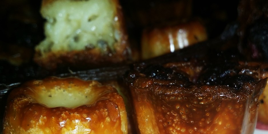 Canelés de Bordeaux