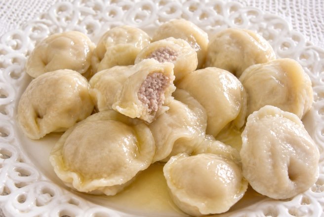 Pelimeni sau coltunasi cu carne