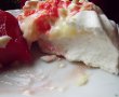 Pavlova cu pere posate in vin rosu-0