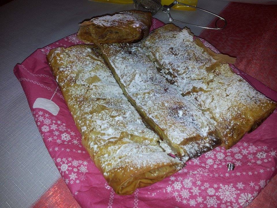 Strudel cu mere