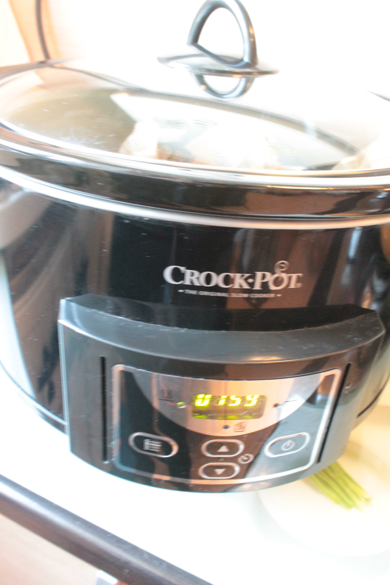 Negresa cu kiwi si dulceata de agrise la slow cooker Crock-Pot