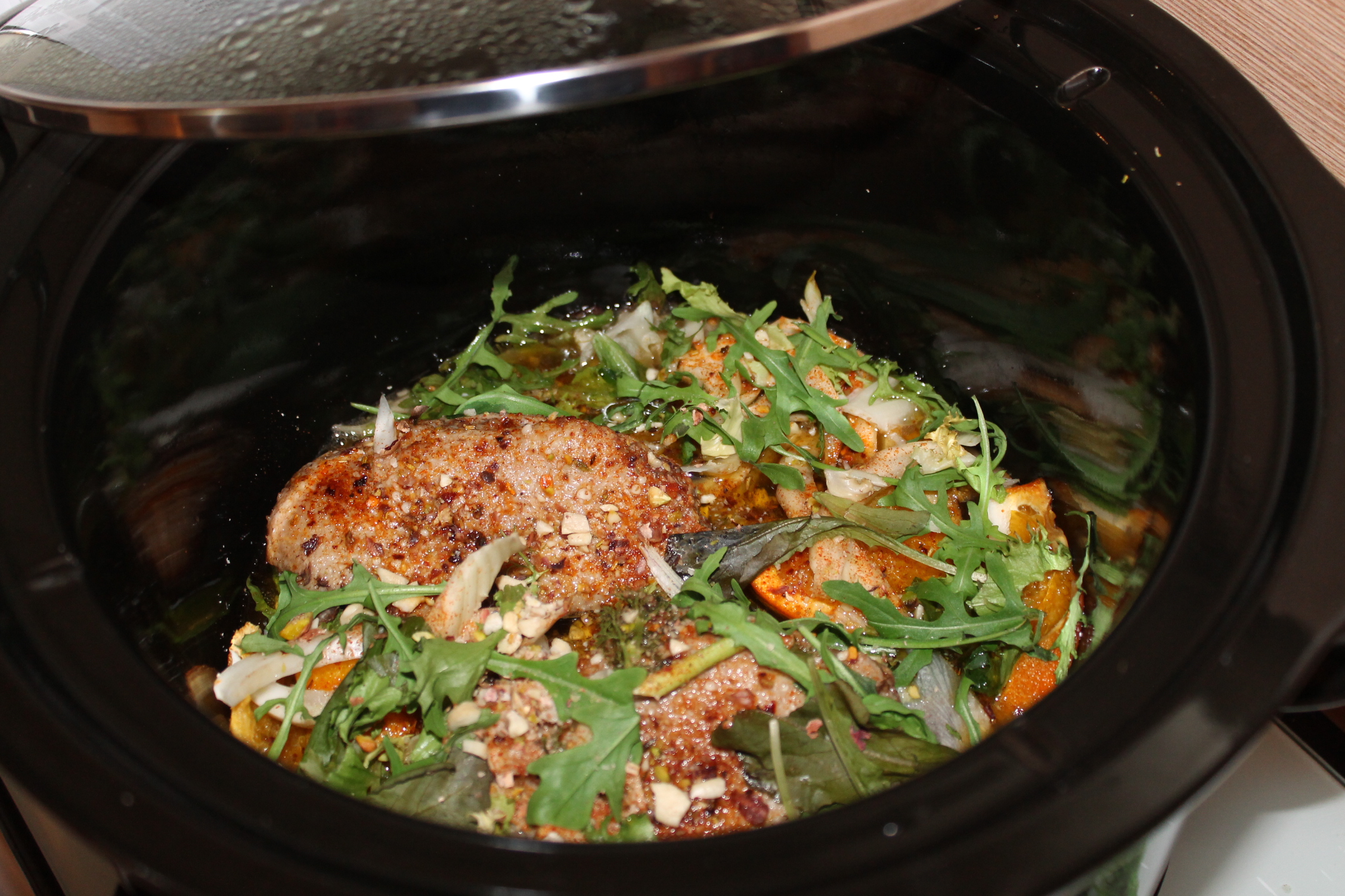 Piept de rata cu fistic, citrice si rucola la slow cooker Crock-Pot