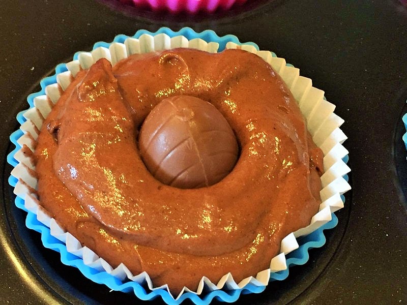 Muffins cu oua de ciocolata