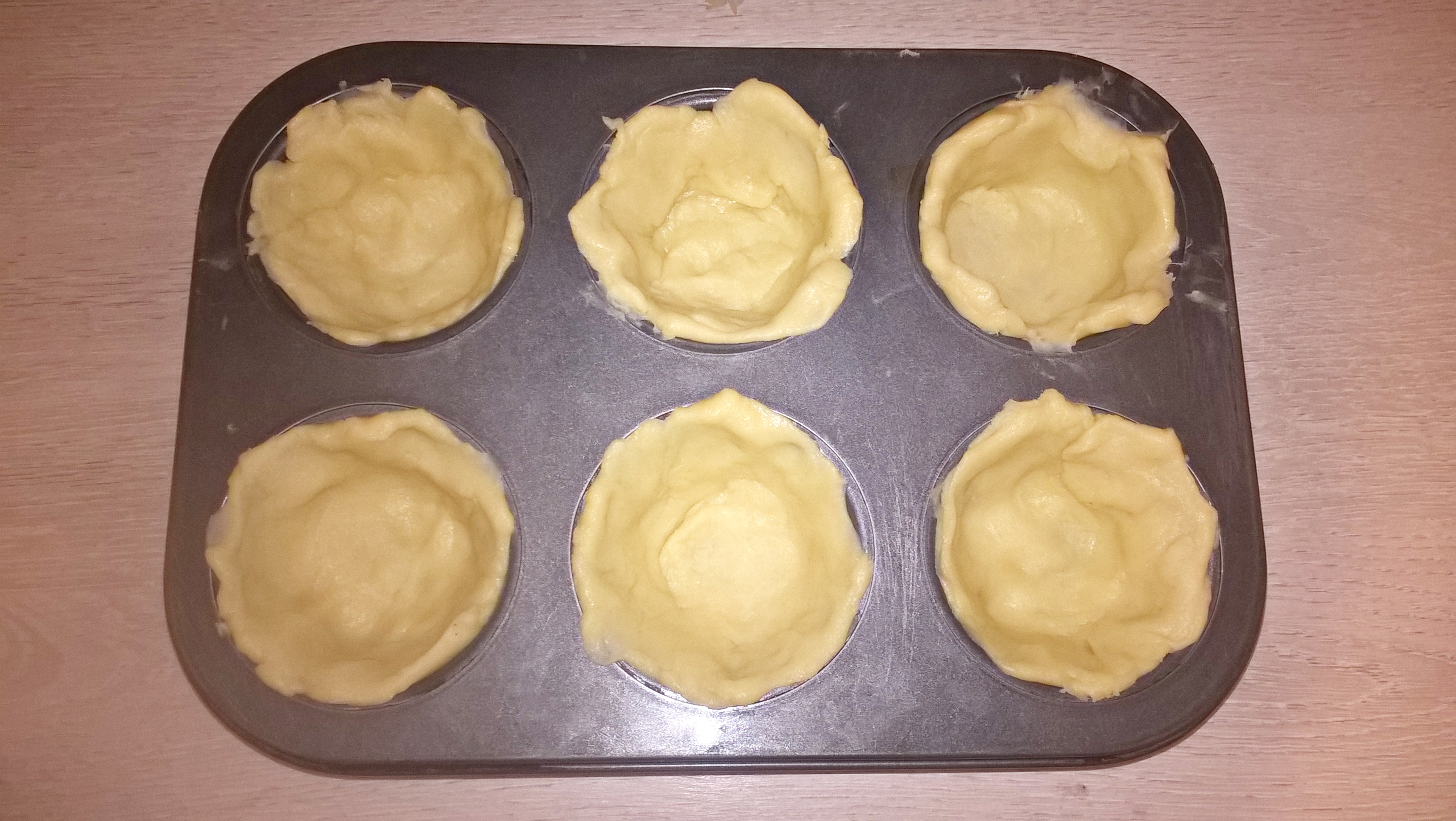 Mini tarte cu ananas