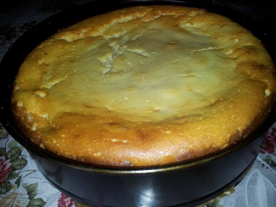 Tarta cu crema de branza si aluat fraged