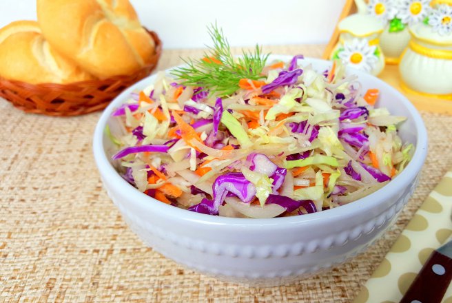 Salata de varza cu gulie si telina