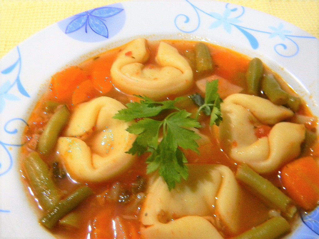 Supa cu tortellini si fasole verde