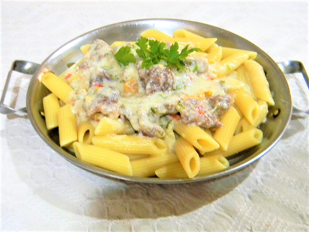 Tocanita alba de vitel cu penne rigate