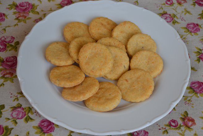 Biscuiti cu cascaval