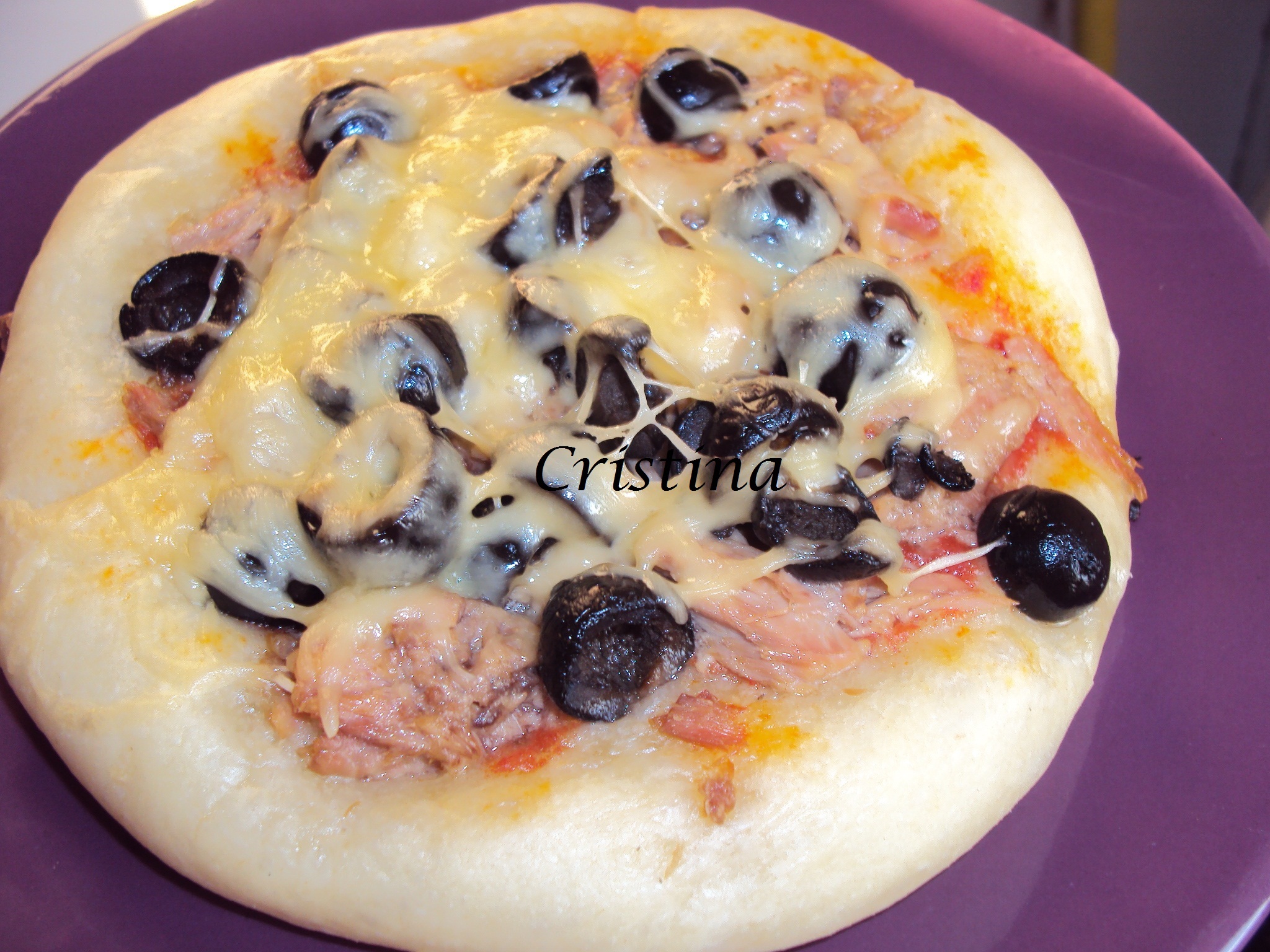 Mini- pizza cu ton