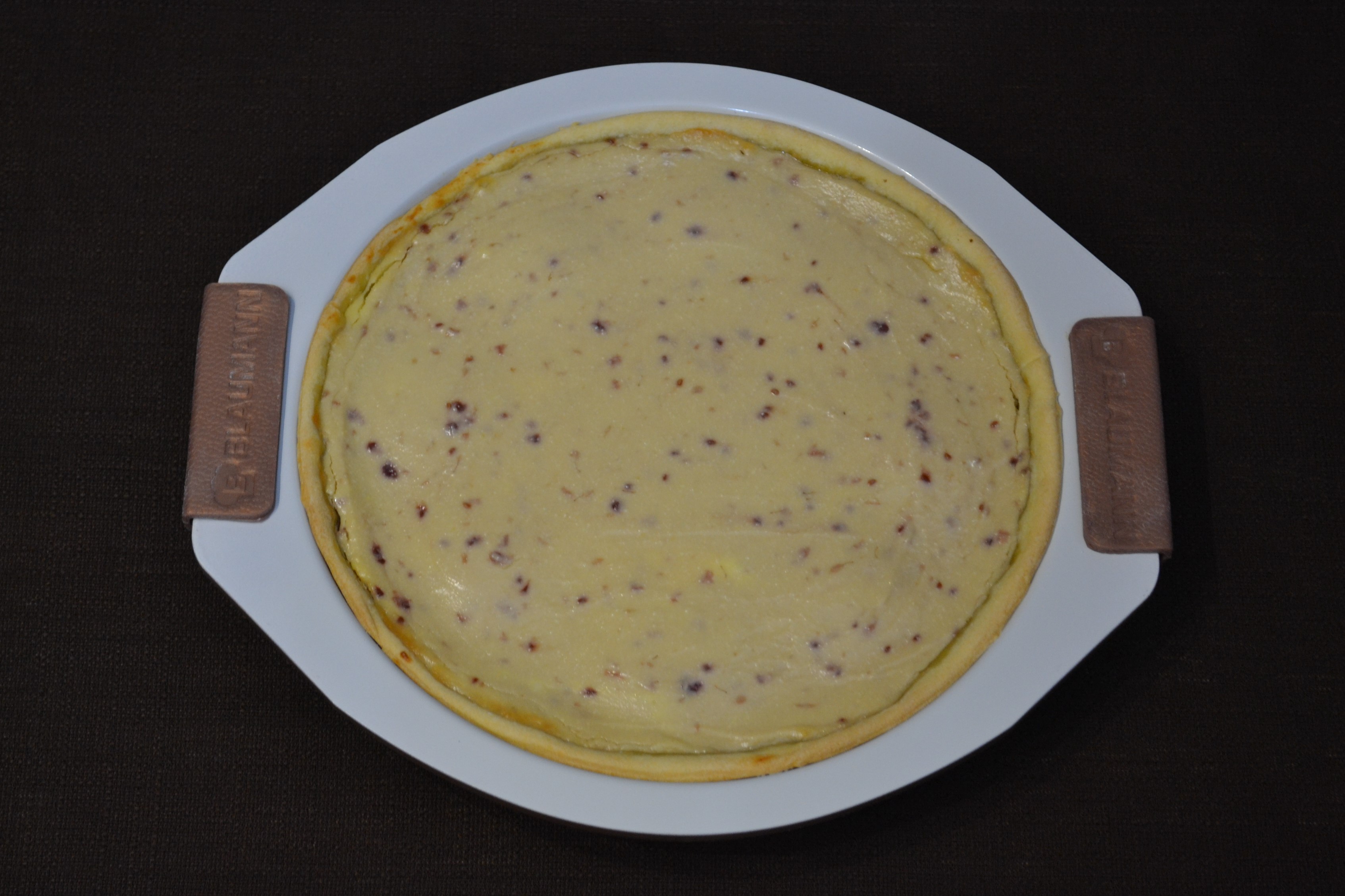 Desert tarta cu branza si dulceata de zmeura