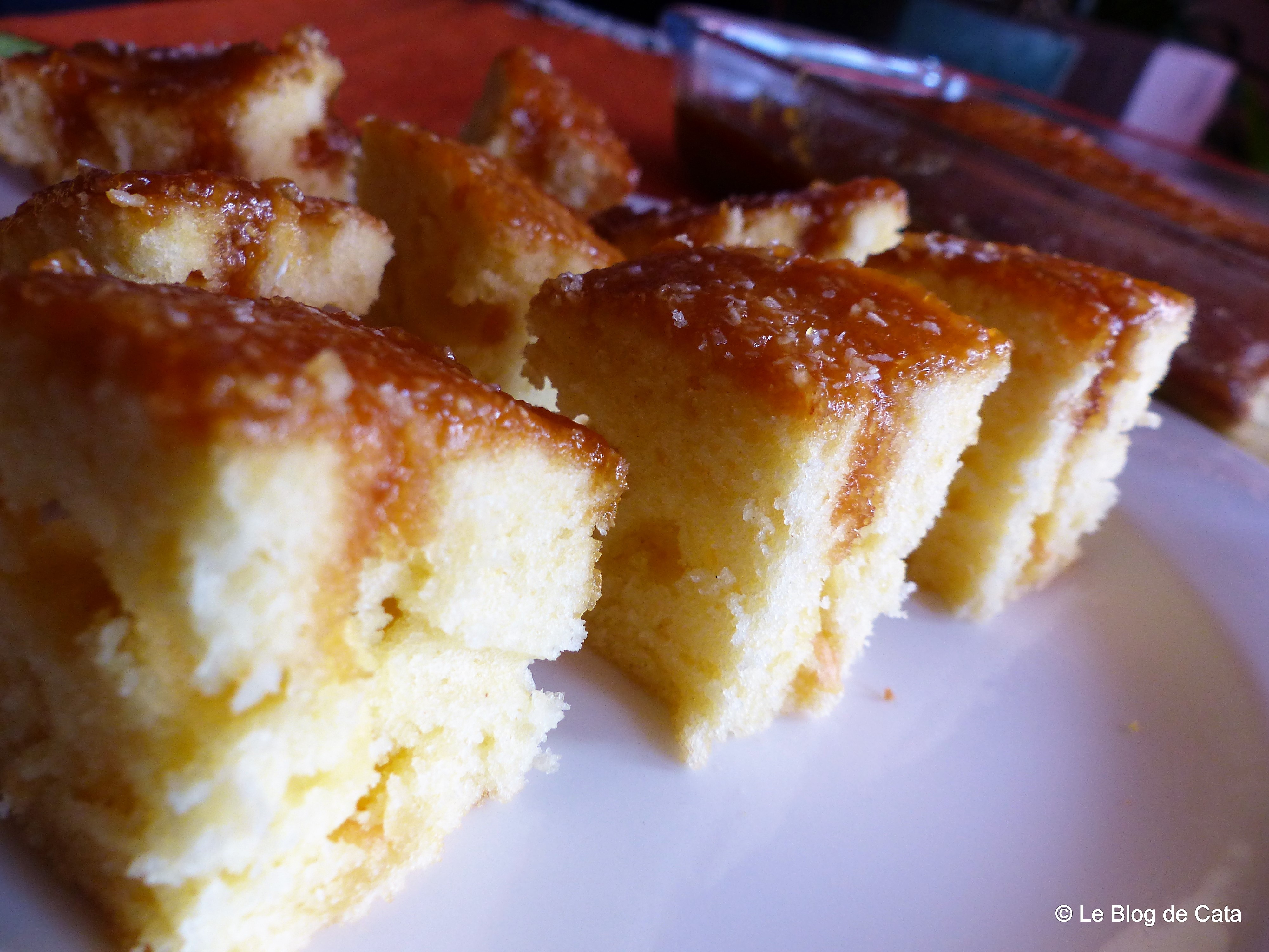 Desert prajitura cu gauri - Poke cake