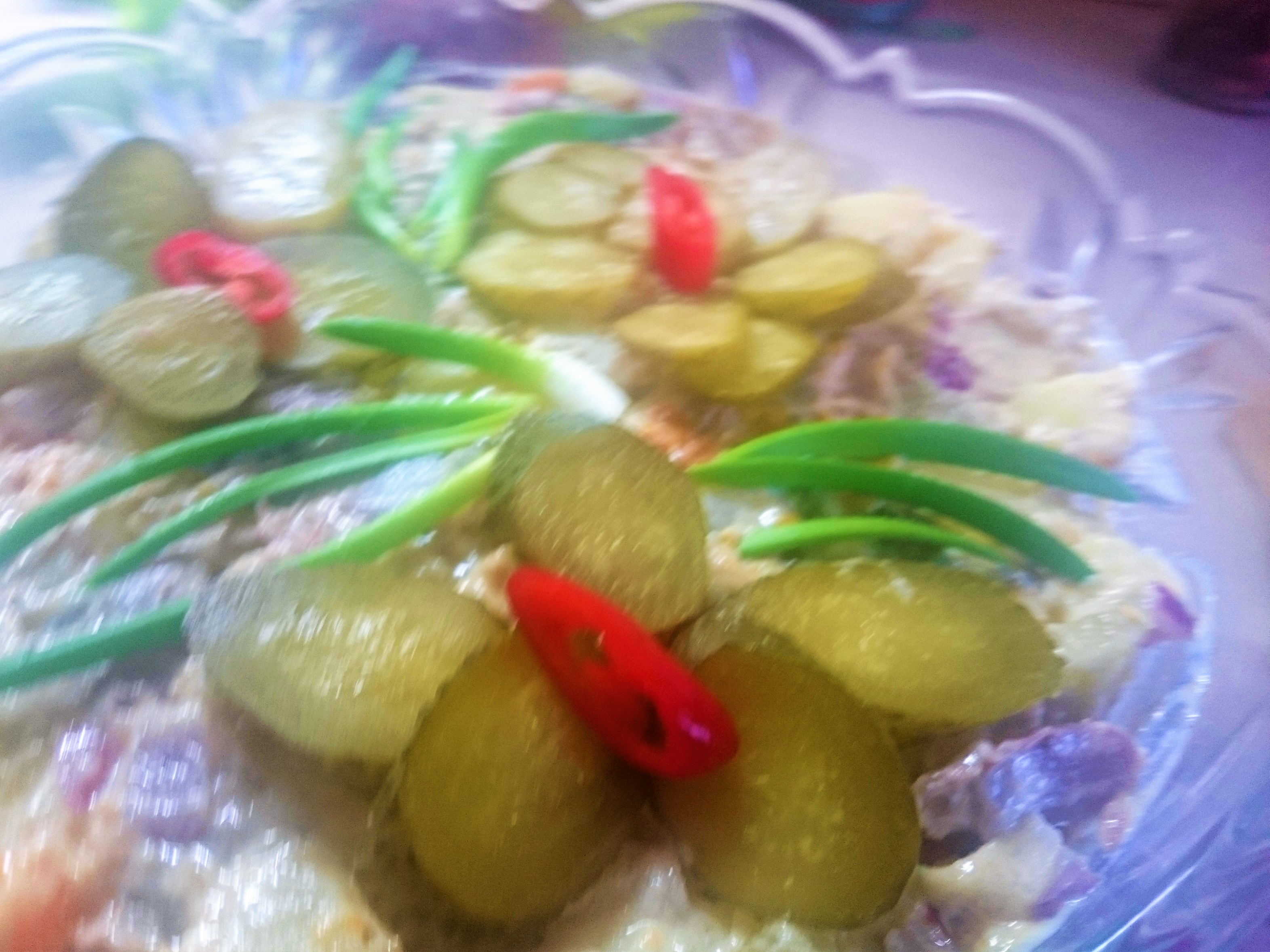 Salata de vitel cu cartofi si castraveti murati