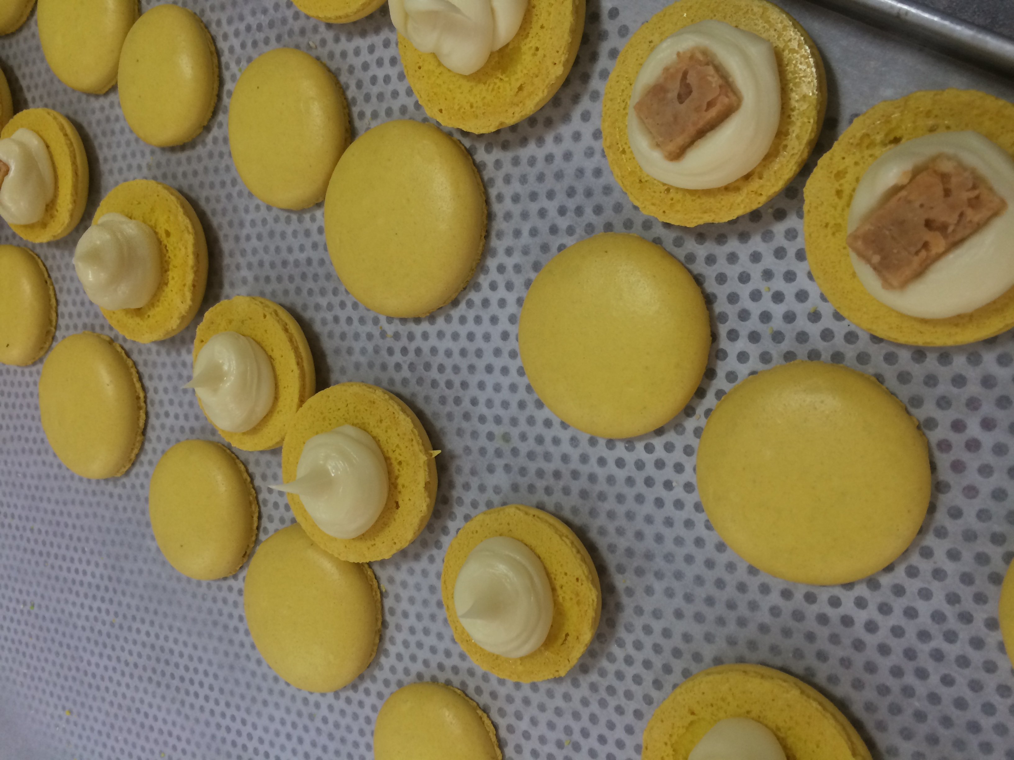 O noua experienta, o alta provocare! Macarons! ;)