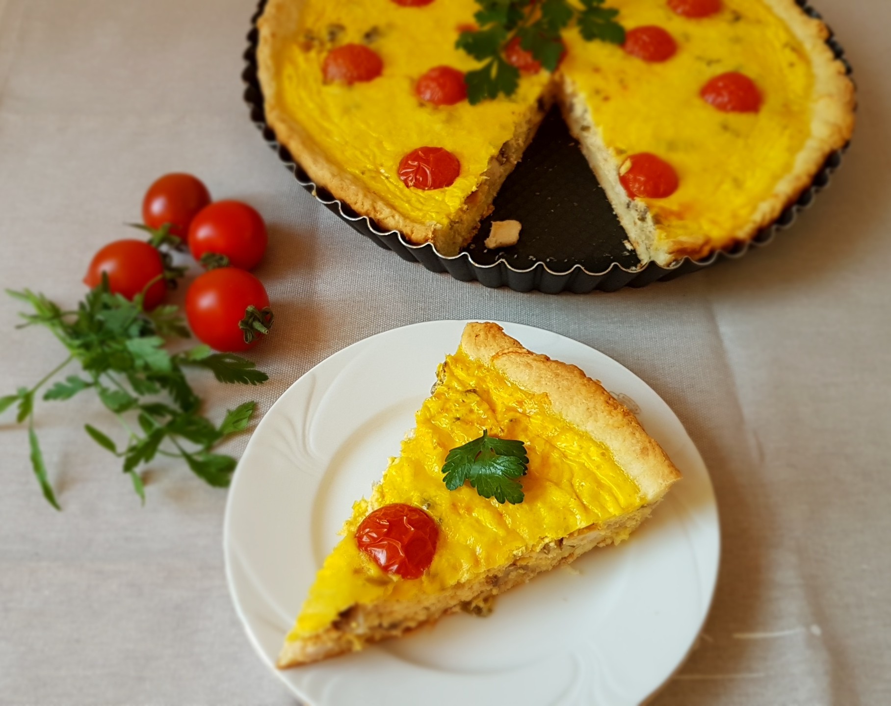 Aperitiv tarta cu ciuperci si piept de pui