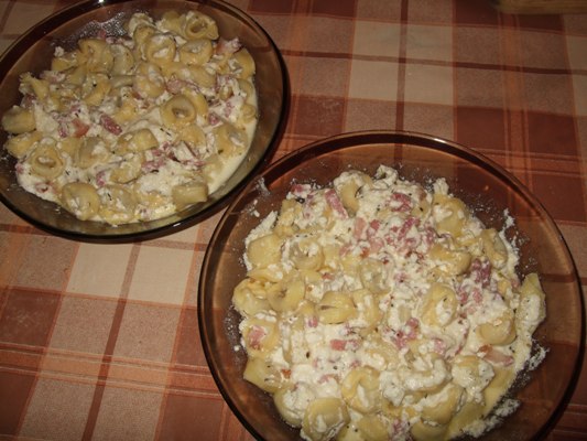 Tortellini cu ciuperci în sos de smîntînă