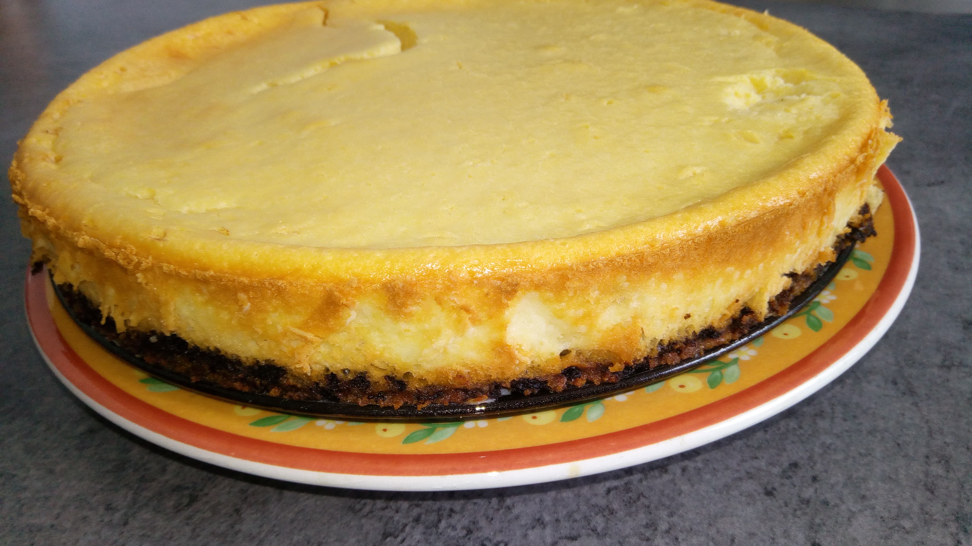 Desert cheesecake copt, cu cirese