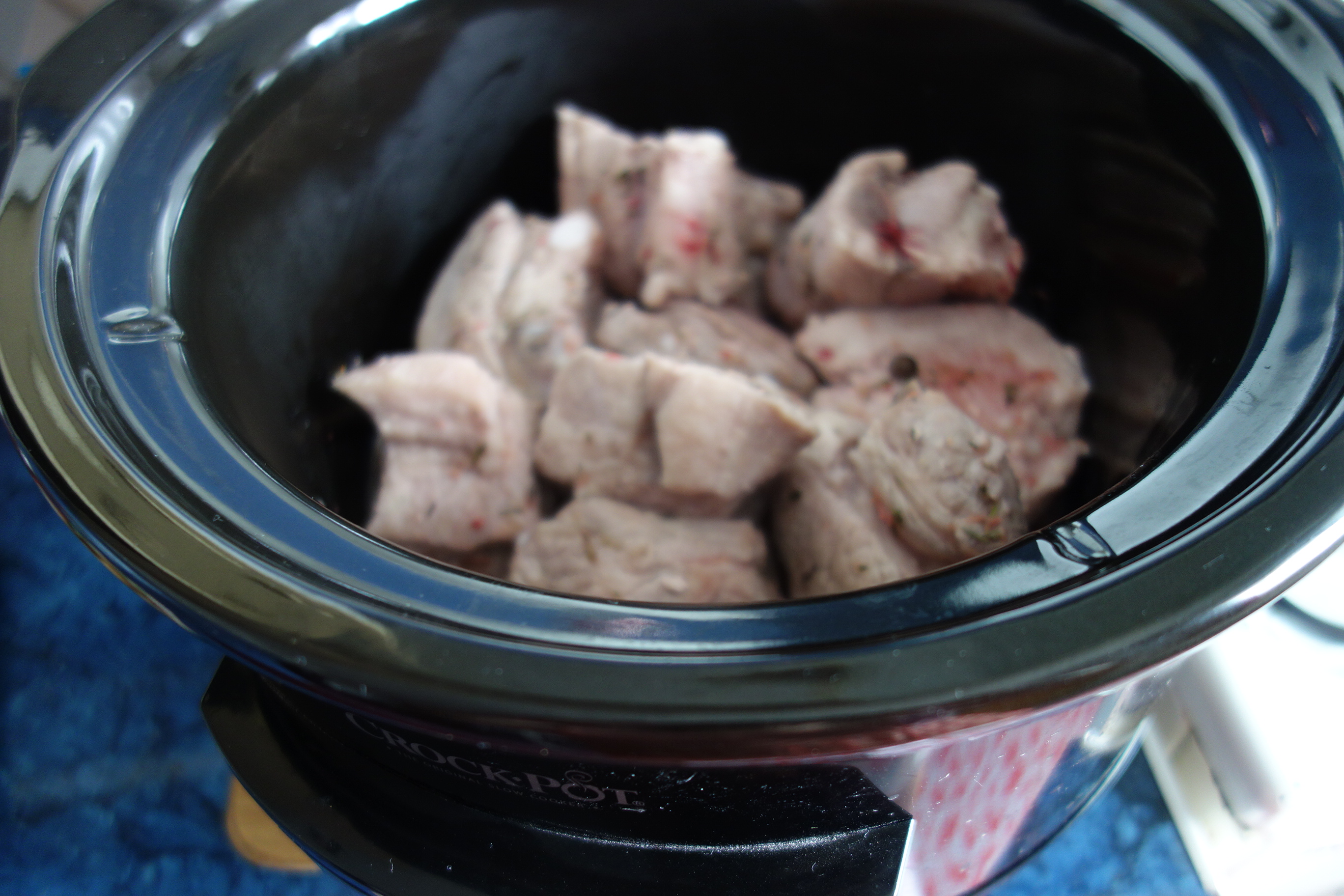 Costite aromate cu visine si ienibahar la slow cooker Crock-Pot