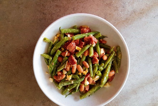 Salata de fasole in stil polonez