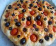 Foccacia cu masline si rosii-10