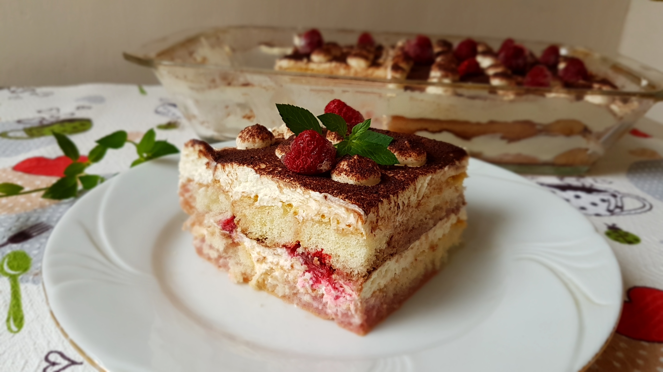 Desert Tiramisu cu zmeura