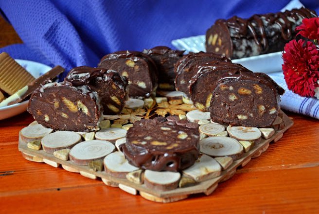 Desert salam de biscuiti cu ciocolata