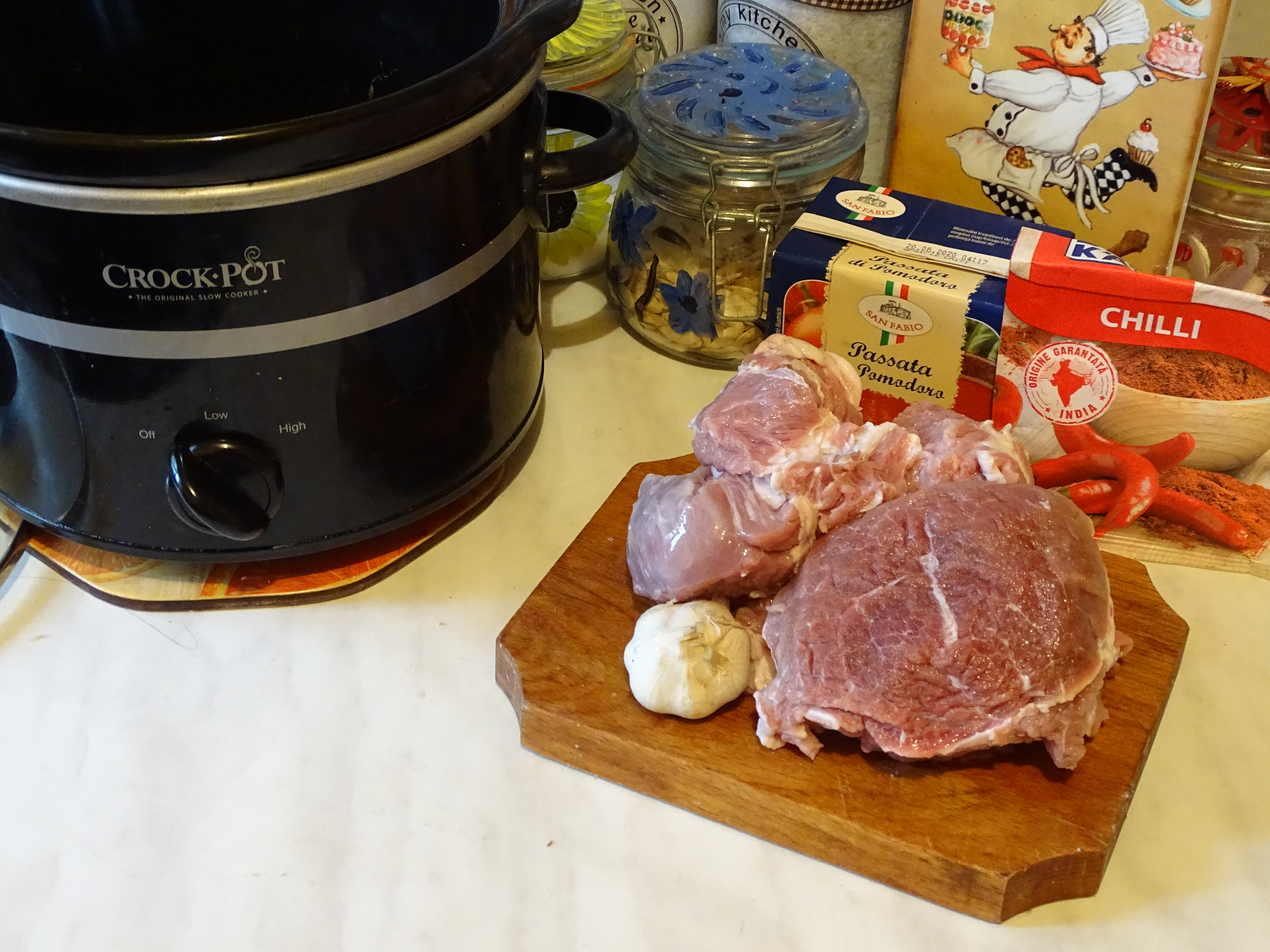 Carne de vita cu sos picant la slow cooker Crock-Pot