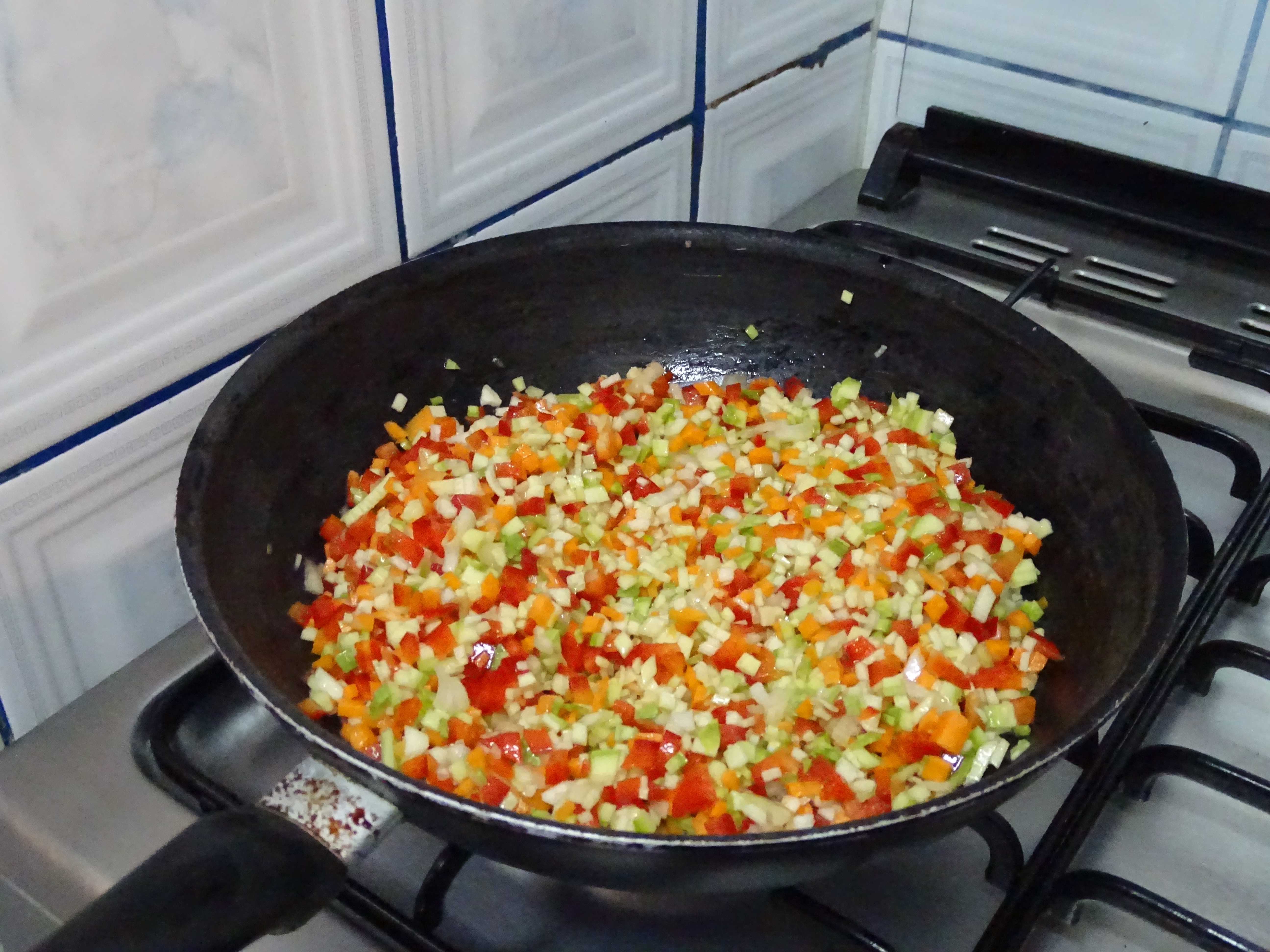 Orez cu legume la tigaia wok