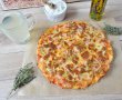 Pizza cu sunca si dovlecei-7