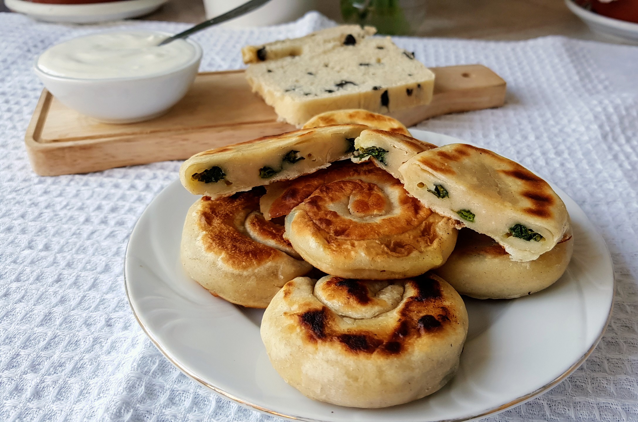 Aperitiv placinte cu branza si spanac