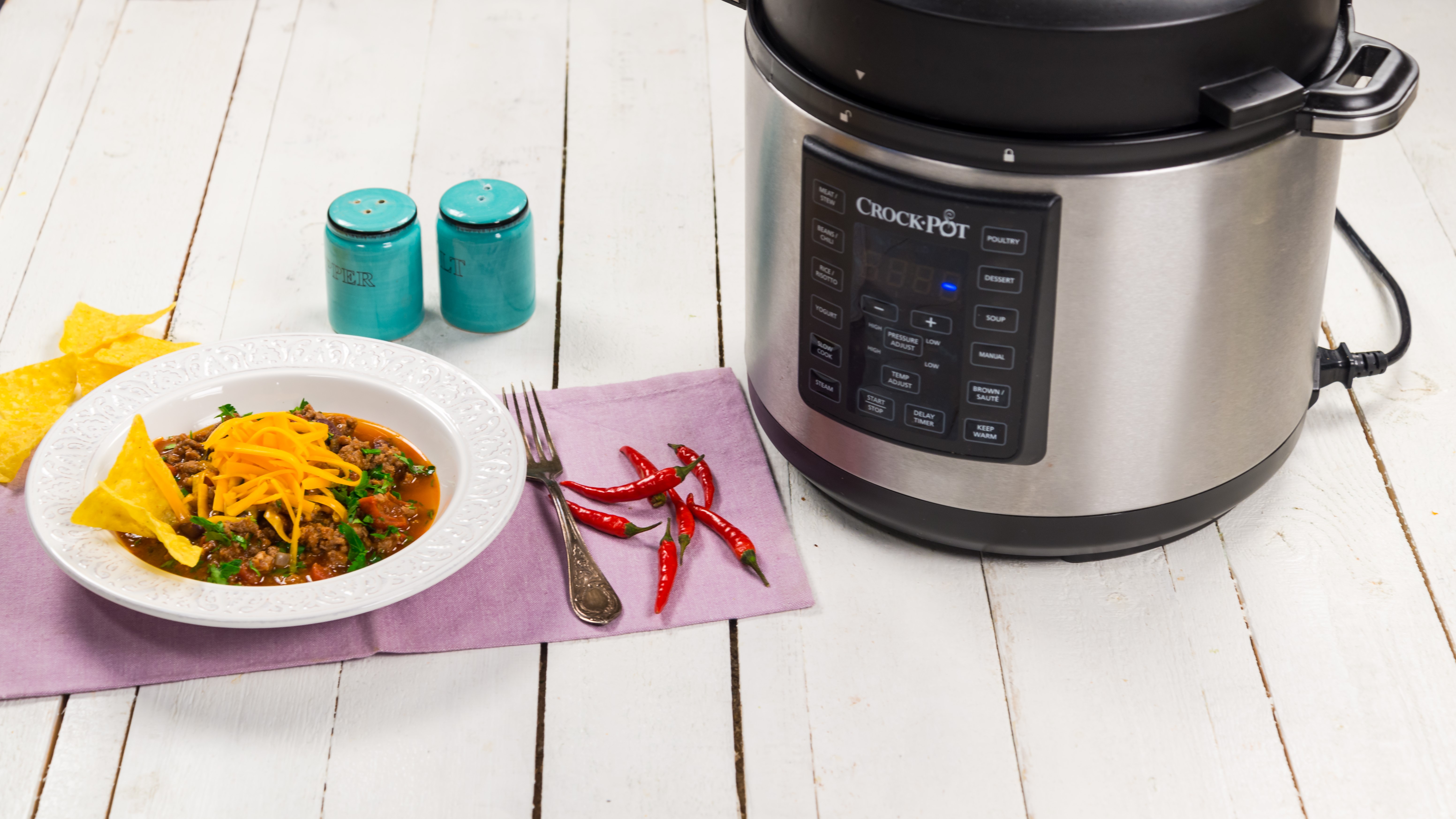 Chilli con carne la Multicooker-ul Crock-Pot Express cu gatire sub presiune