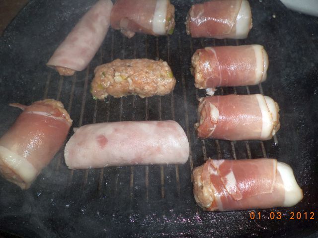 Chiftelute in bacon