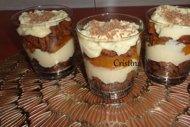 Desert Tiramisu cu fructe