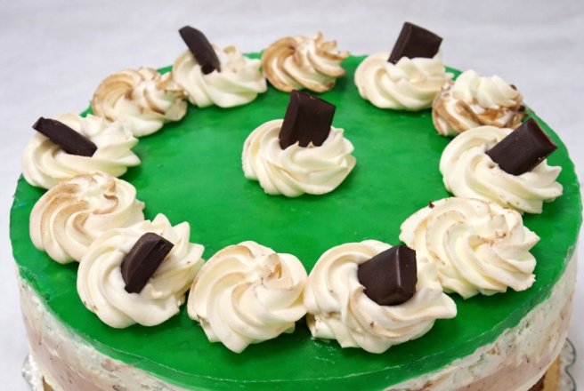 Desert cheesecake cu ciocolata si menta