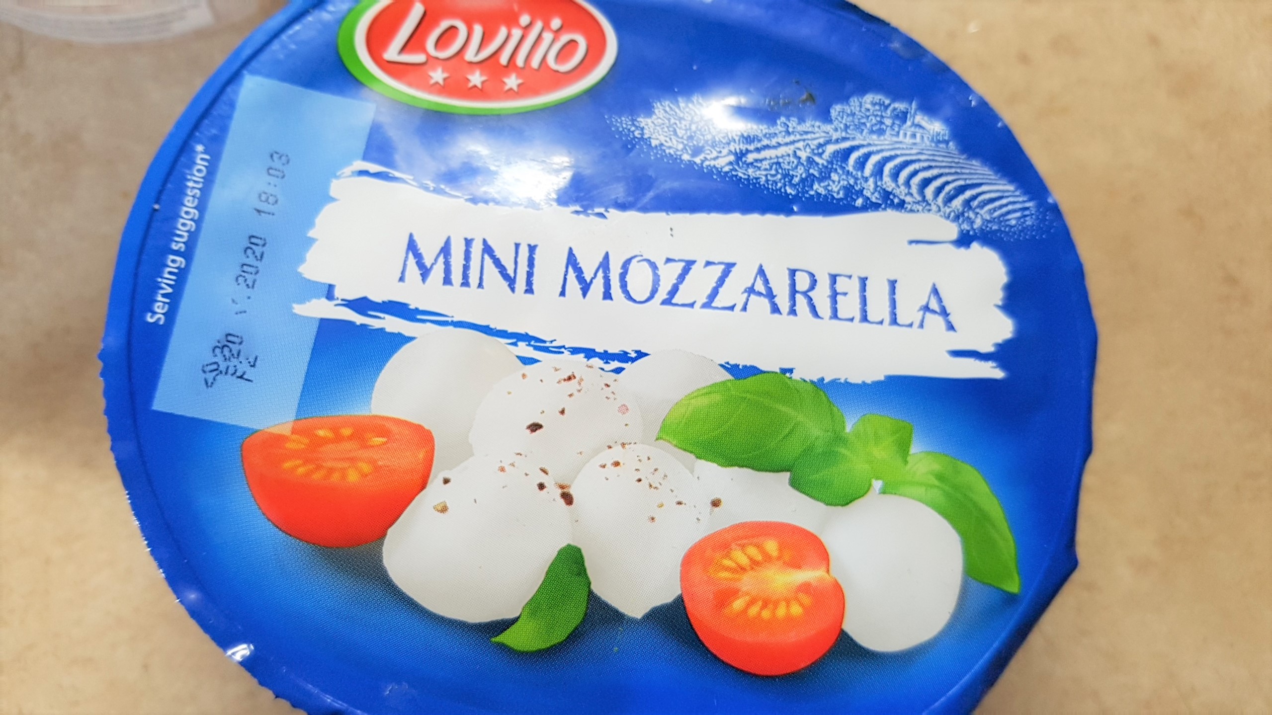 Salata cu burata, mozzarella si rosii