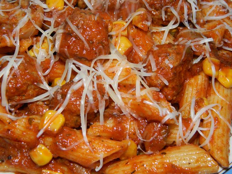 Penne Rigate cu chiftelute