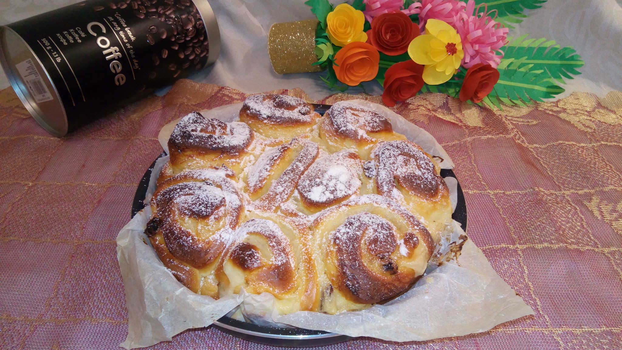 Desert Petites Chinois (Briose cu crema patisera si stafide)