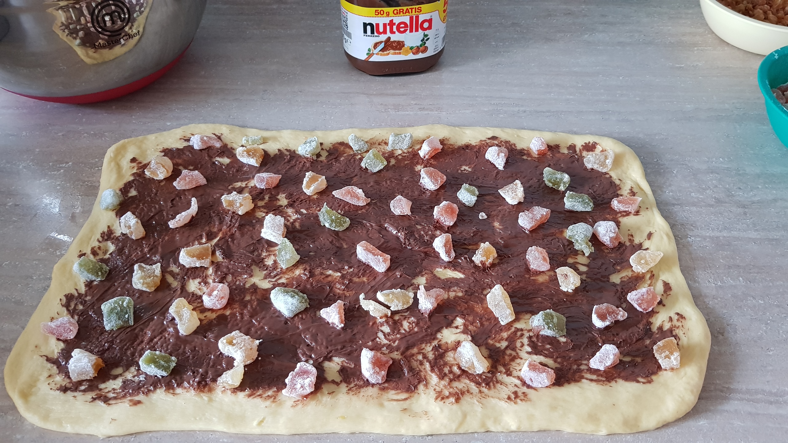 Desert cozonac cu nutella si rahat