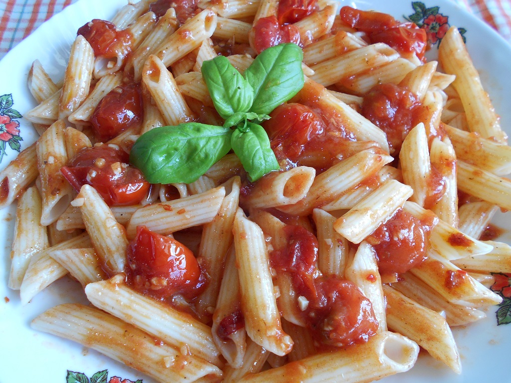 Penne cu sos Arrabbiata