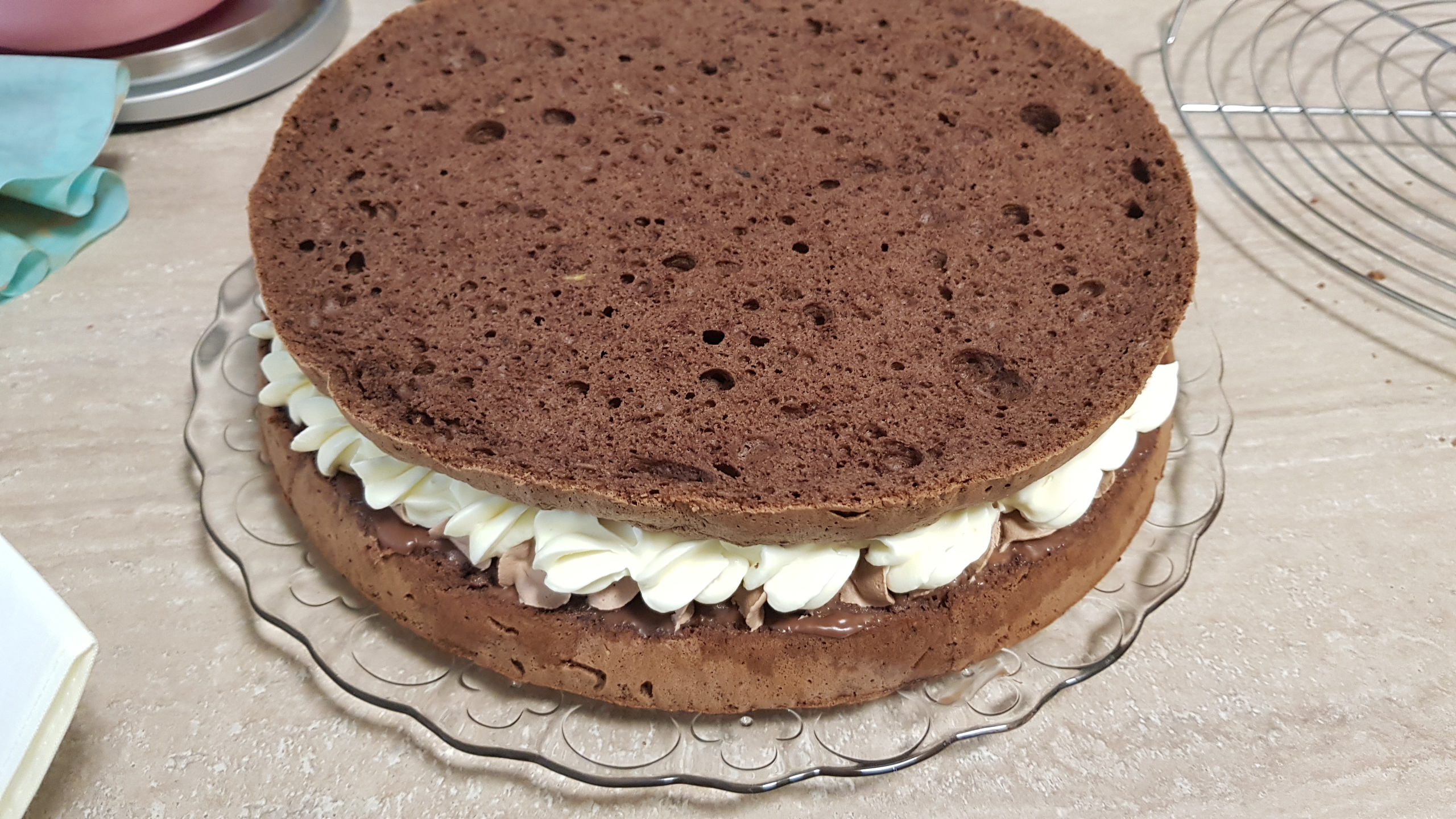 Tort cu crema de mascarpone si ciocolata - Desert delicios si aromat